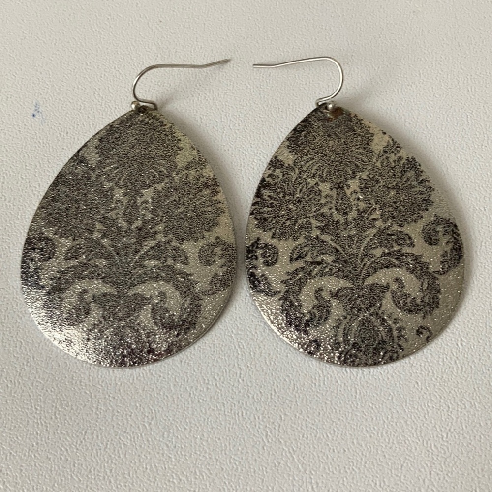 Tear Drop Earrings